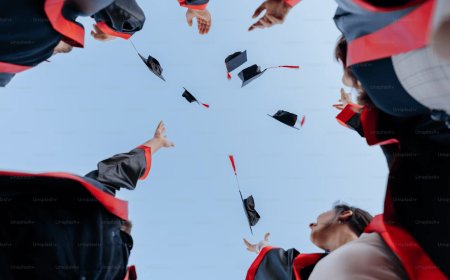 Pakistani Students can get Fully Funded Scholarships in Canada