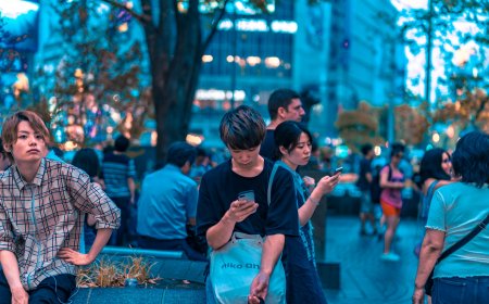 Japan Sets 2-Hour Daily Smartphone Limit to Curb Youth Addiction