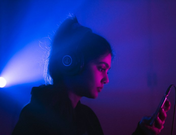 The Science of Digital Detox: How Taking a Break Boosts Brain Function