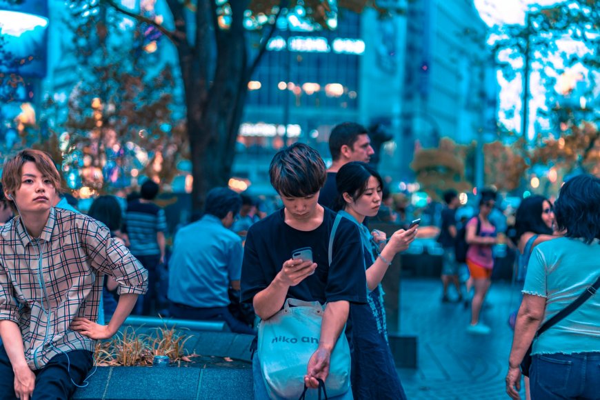Japan Sets 2-Hour Daily Smartphone Limit to Curb Youth Addiction